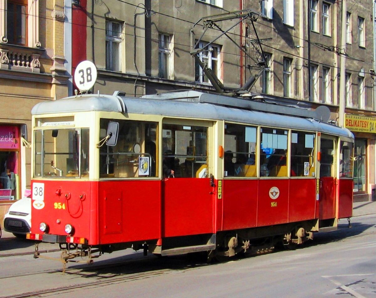 Konstal N 954 tram